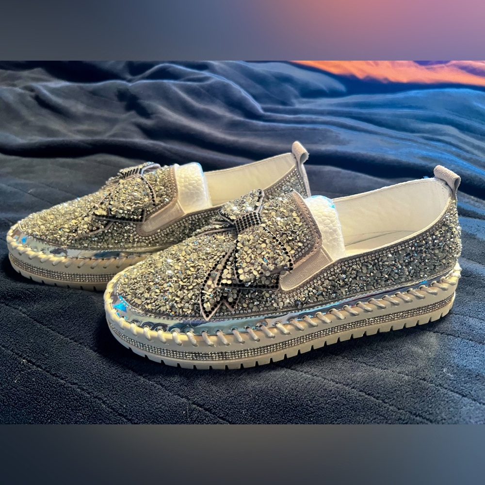 Bling shoes. Size 8. Not what I wanted. Brand new, never worn.